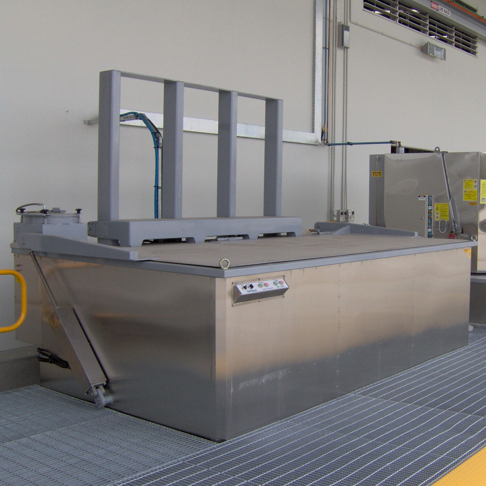 CW_Web_Asset_Hot Tank_Tile